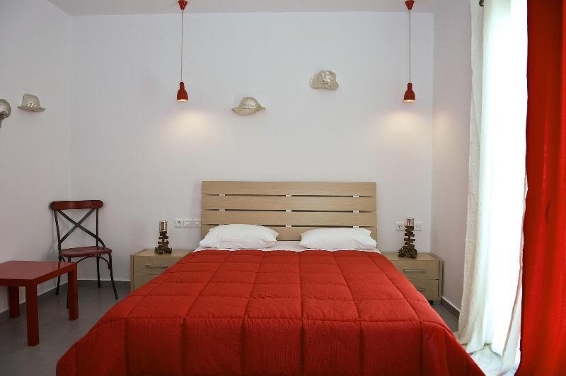 Tsakanos Home 아다마스 외부 사진